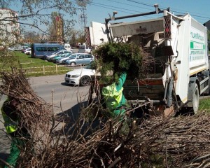 STAŢIE DE COMPOST LA BUZĂU. SE VOR RECICLA ŞI DEŞEURILE MENAJERE