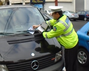 ACŢIUNE DE AMPLOARE A POLIŢIŞTILOR LOCALI. ÎN DOUĂ ZILE, APROAPE O SUTĂ DE AMENZI