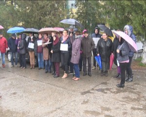 PROTESTELE CONTINUĂ LA APIA. MIERCURI, MITING LA BUCUREŞTI