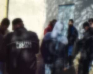 POLIŢIŞTII LOCALI, CU OCHII PE CHIULANGII. ELEVI, GĂSIŢI ÎN BARURI ŞI PE STRĂZI