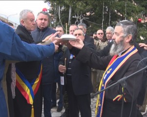 ÎN AMINTIREA CELOR PLECAŢI.... EROII REVOLUŢIEI AU FOST COMEMORAŢI ŞI LA BUZĂU