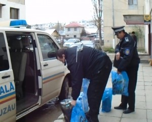 DESCOPERIRE ŞOCANTĂ A POLIŢIŞTILOR LOCALI. MARFĂ EXPIRATĂ DE 7 ANI, SCOASĂ LA VÂNZARE