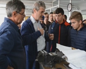 ÎNVĂŢĂMÂNTUL PROFESIONAL DE MASĂ, CERERI RECORD. APROAPE O MIE DE LOCURI SOLICITATE DE FIRMELE BUZOIENE