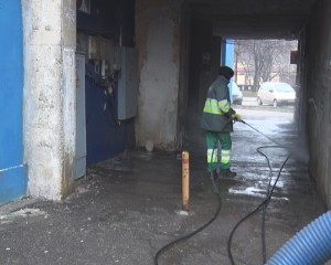 NESIMŢIRE FĂRĂ MARGINI. GANGURILE, TOALETE PUBLICE
