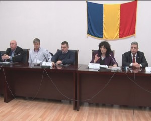 DISCUŢII PE TEMA CONSUMULUI DE DROGURI. AUTORITĂŢILE NU AU UN PLAN DE ACŢIUNE CONCRET