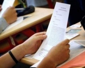SUTE DE TINERI LIPSESC DE LA PRIMA SESIUNE. EXAMENUL DE BACALAUREAT ÎNCEPE SĂPTĂMÂNA VIITOARE