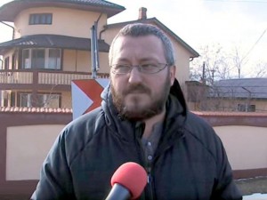 PATRONUL NANONET, CONDAMNAT LA ÎNCHISOARE. DENIS TOADER A LOVIT INTENŢIONAT UN MUNCITOR, CU MAŞINA