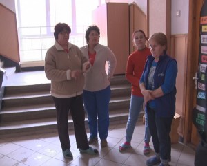 REVOLTA FEMEILOR DE SERVICIU DIN ŞCOLI. DISCRIMINATE FAŢĂ DE “OMOLOAGELE” DIN ALTE INSTITUŢII