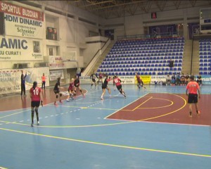 TEST REUŞIT, ÎNAINTE DE CUPA ROMÂNIEI. SCM BUZĂU - HCM SLOBOZIA, 31-30