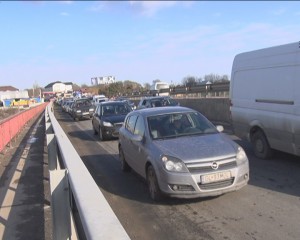 SEMAFOARE LA PODUL MĂRĂCINENI. SOLUŢIE PENTRU FLUIDIZAREA TRAFICULUI, DE LA 1 MARTIE