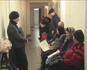 AGLOMERAŢIE PENTRU CERERILE UNICE. A ÎNCEPUT DEPUNEREA LA SEDIILE APIA