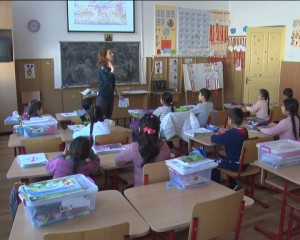 FĂRĂ LAPTE ŞI CORN ÎN ŞCOLI. DE VINĂ, BIROCRAŢIA EXCESIVĂ