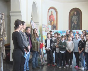SĂRBĂTOARE LA PEDAGOGIC. A FOST VERNISATĂ EXPOZIŢIA DE ARTĂ A ELEVILOR DIN TOT JUDEŢUL