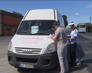 AUTOBUZELE DIN JUDEŢ, TRASE PE DREAPTA. CONTROALE ÎN TANDEM ALE CONSILIULUI  JUDEŢEAN ŞI POLIŢIEI