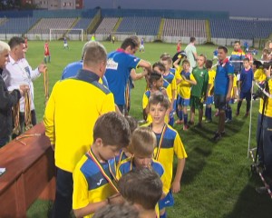PLAN PENTRU REFORMAREA FOTBALULUI JUVENIL. DE LA ÎNROLAREA COPIILOR, PÎNĂ LA EDUCAŢIA PĂRINŢILOR