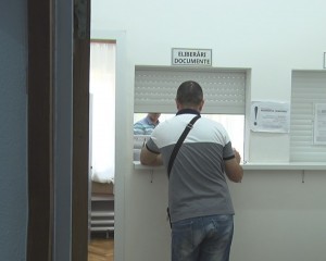 PAŞAPOARTE DE SÂMBĂTĂ. PROGRAM NORMAL, FUNCŢIONARII RECUPEREAZĂ