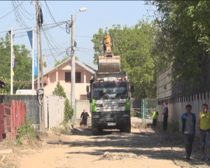 TERMENE DEPĂŞITE DIN START.  CONSTRUCTORUL A AFIŞAT 12 LUNI ÎN PLUS