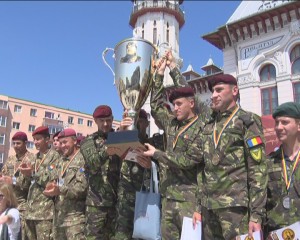 AŞII FORŢELOR SPECIALE. PARAŞUTIŞTII MILITARI AU FOST PREMIAŢI