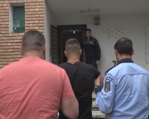 AGRESORUL DE LA MĂRĂCINENI, ÎN LIBERTATE. NU S-A FORMULAT NICIO PLÂNGERE ÎMPOTRIVA LUI