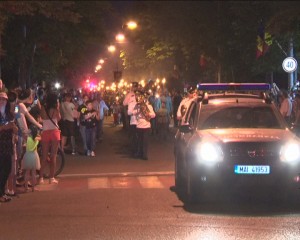 MII DE BUZOIENI AU ASISTAT LA "PARADA CU TORTE". BUZĂU FEST A ANIMAT STRĂZILE ORAUŞLUI