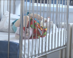 SITUAŢIE ALARMANTĂ LA SPITAL. 20 DE COPII, ABANDONAŢI ÎN PRIMELE 6 LUNI