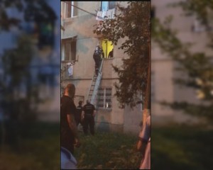 INVAZIE DE ŞOBOLANI. FOCARUL, ÎNTR-UN APARTAMENT DIN MICRO 14
