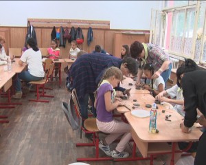 PROIECT DE SUFLET DESFĂŞURAT LA ŞCOALA NR.11. LOR LE PLACE ŞCOALA...CHIAR ŞI VARA