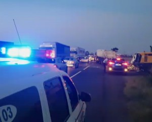 COLIZIUNE ÎNTRE UN TIR ȘI UN CAMION, PE DN2. ÎN URMA ACCIDENTULUI, O PERSOANĂ A AJUNS LA SPITAL