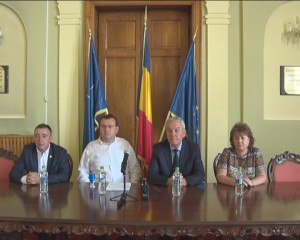ÎNCEP LUCRĂRILE DE REABILITARE DE LA EMINESCU. AZI A FOST SEMNAT CONTRACTUL ÎNTRE PRIMĂRIE ŞI EXECUTANT