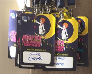 SUVENIR DE LA MUZEU. PREMII LA TOMBOLA DIN „NOAPTEA CERCETĂTORILOR”