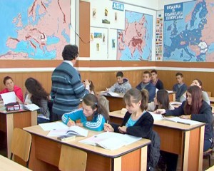 SPORUL CORECT, OBŢINUT DE PROFESORI. PROCESE CÂŞTIGATE PE BANDĂ RULANTĂ