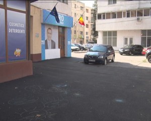 ASFALT PE UNIRII. DOAR ÎN FAŢA SEDIULUI PRO ROMÂNIA