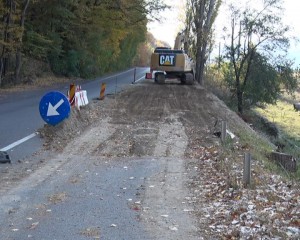 S-A DESCHIS ŞANTIERUL PE DN 10, LA MĂGURA. PREFECT: “DE LUNI ÎNCEP LUCRĂRILE DE REABILITARE”