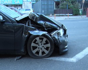 S-A IZBIT DE AUTOBUZUL DIN STAŢIE. RĂNIT, COPILUL ŞOFERIŢEI A FOST INTERNAT