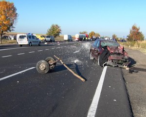 CĂRUŢĂ SPULBERATĂ, DOI MORŢI. ÎNCĂ O TRAGEDIE PE DN2 E85