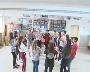 FESTIVAL DE FOLCLOR AL ELEVILOR DE LICEU. ESTE ORGANIZAT DE LICEUL TEHNIC