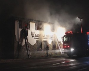 INCENDIU PUTERNIC LA CIUTA. PENSIUNEA "UMBRA LUPULUI" S-A FĂCUT SCRUM