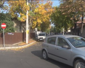 ÎNCĂ UN SENS UNIC,  DE MÂINE, PE STRADA SCULPTURII