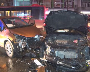 ACCIDENT CIUDAT PE UNIRII. 4 MAŞINI AU FOST AVARIATE