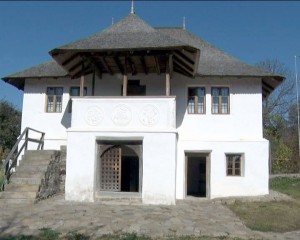 CASA CU BLAZOANE, UN OBIECTIV CE NU TREBUIE RATAT. ESTE SINGURUL REPER AL CULTURII BIZANTINE DIN ROMÂNIA