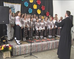 LECŢIE DE PATRIOTISM LA CERNĂTEŞTI. S-AU MARCAT CENTENARUL ŞI 180 DE ANI DE ŞCOALĂ