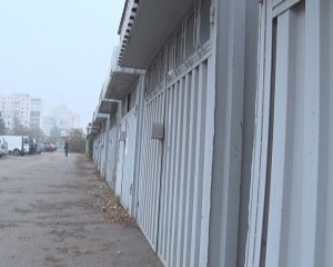 FĂRĂ GARAJE DE LA 1 IANUARIE. PE FRĂSINET SE CERE DEMOLAREA