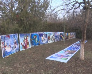 SURPRIZE LA ORĂŞELUL COPIILOR. URBIS ÎNVESELEŞTE DECORUL CU PERSONAJE DE DESENE ANIMATE