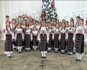 COPII TALENTAŢI ŞI OAMENI IMPLICAŢI. GRUPUL FLORI DE LILIAC PROMOVEAZĂ TRADIŢIA