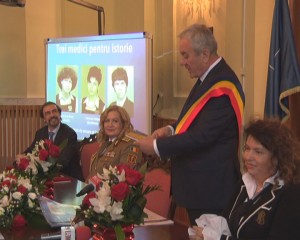CETĂŢENI DE ONOARE. TREI MEDICI BUZOIENI AU PRIMIT TITLUL ACORDAT DE PRIMĂRIE