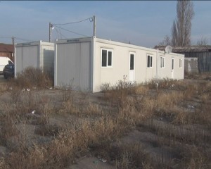 CONTAINERELE LOCUINŢĂ, ABANDONATE. NU MAI LOCUIEŞTE NIMENI ÎN ELE