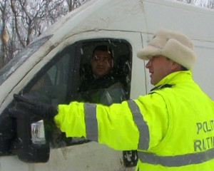 POLIŢIŞTII, LA DATORIE DE REVELION. PESTE 200 DE AGENŢI, ÎN STRADĂ