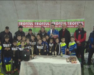 BRĂILA ŞI TULCEA, LAUREATELE TROFEULUI BUZĂUL SPORTIV. COMPETIŢIA A ADUNAT LA START 24 DE ECHIPE