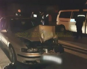 BĂUT LA VOLAN, A FUGIT DE LA LOCUL ACCIDENTULUI. A IZBIT PUTERNIC O DUBĂ AFLATĂ LA SEMAFOR