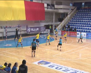 HANDBALISTELE BUZOIENE PIERD CLAR, ÎN FIEFUL LIDERULUI. SCM RM.VÎLCEA A TRECUT DE GLORIA BUZĂU CU 29 LA 22